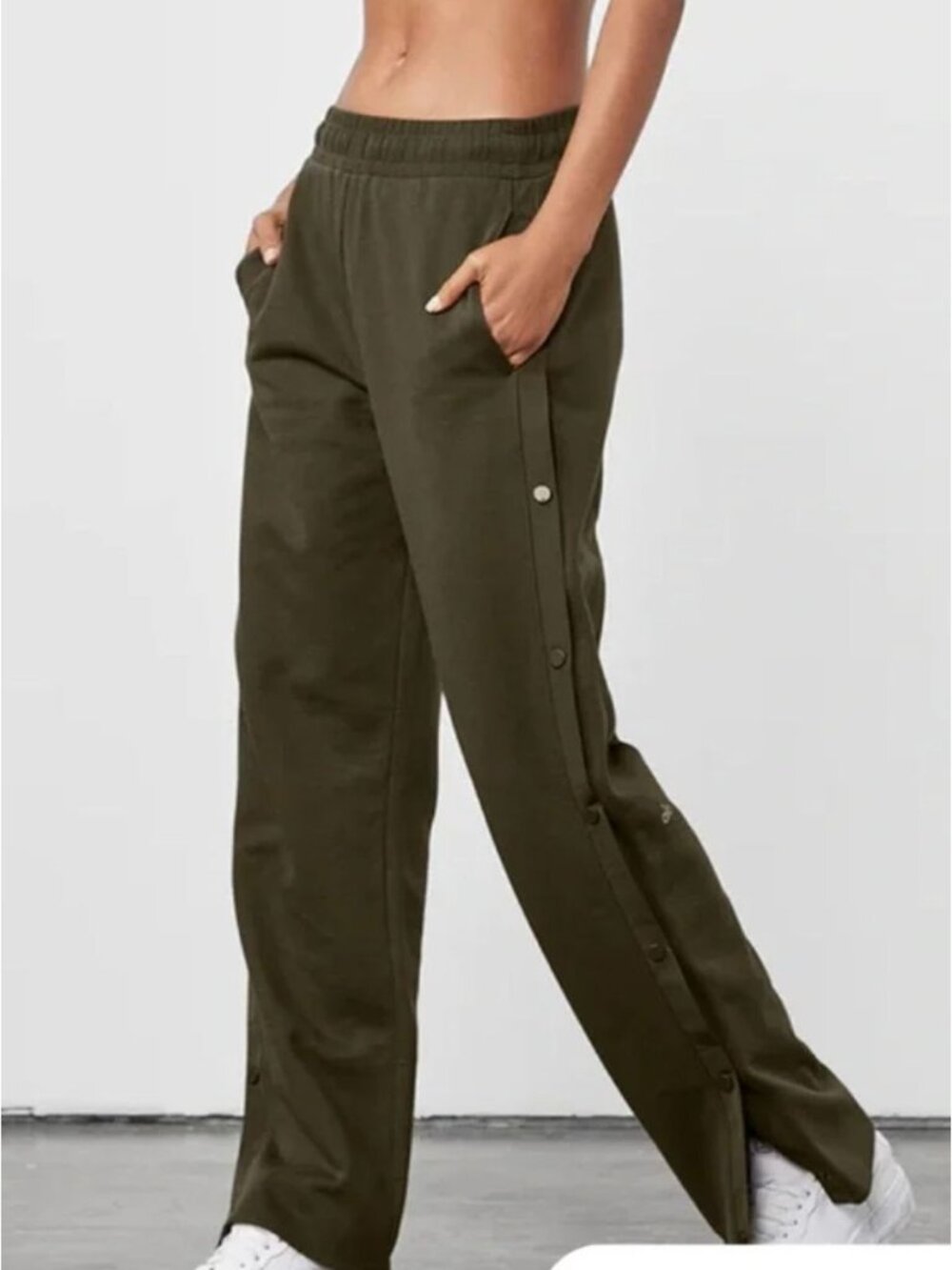 ALO Yoga Courtside Tearaway Snap Pants Sweatpants Dark Olive Green Small